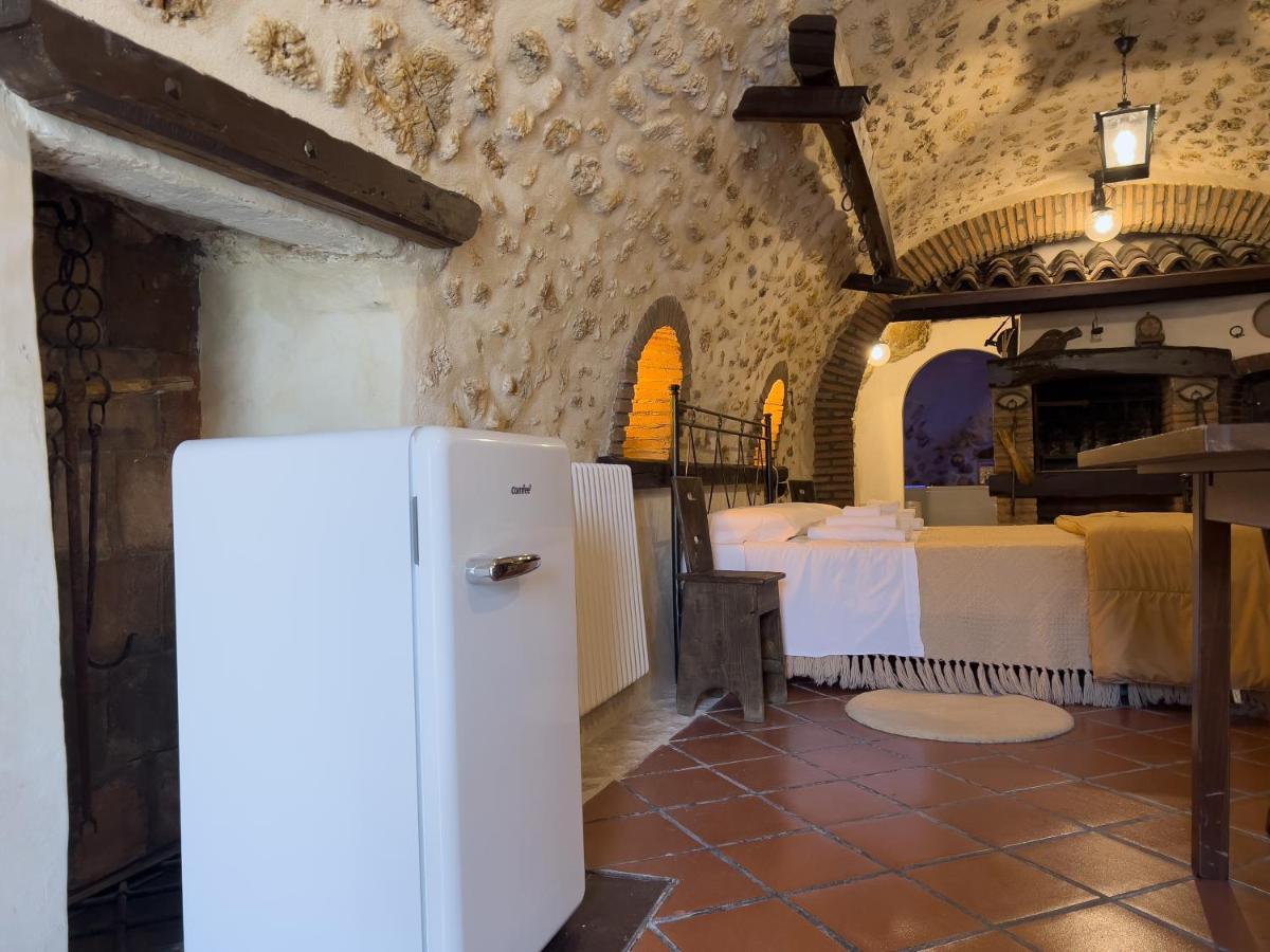 Santo'S House Luxury - Idromassaggio E Doccia Emozionale Villa Santo Stefano Di Sessanio Eksteriør bilde