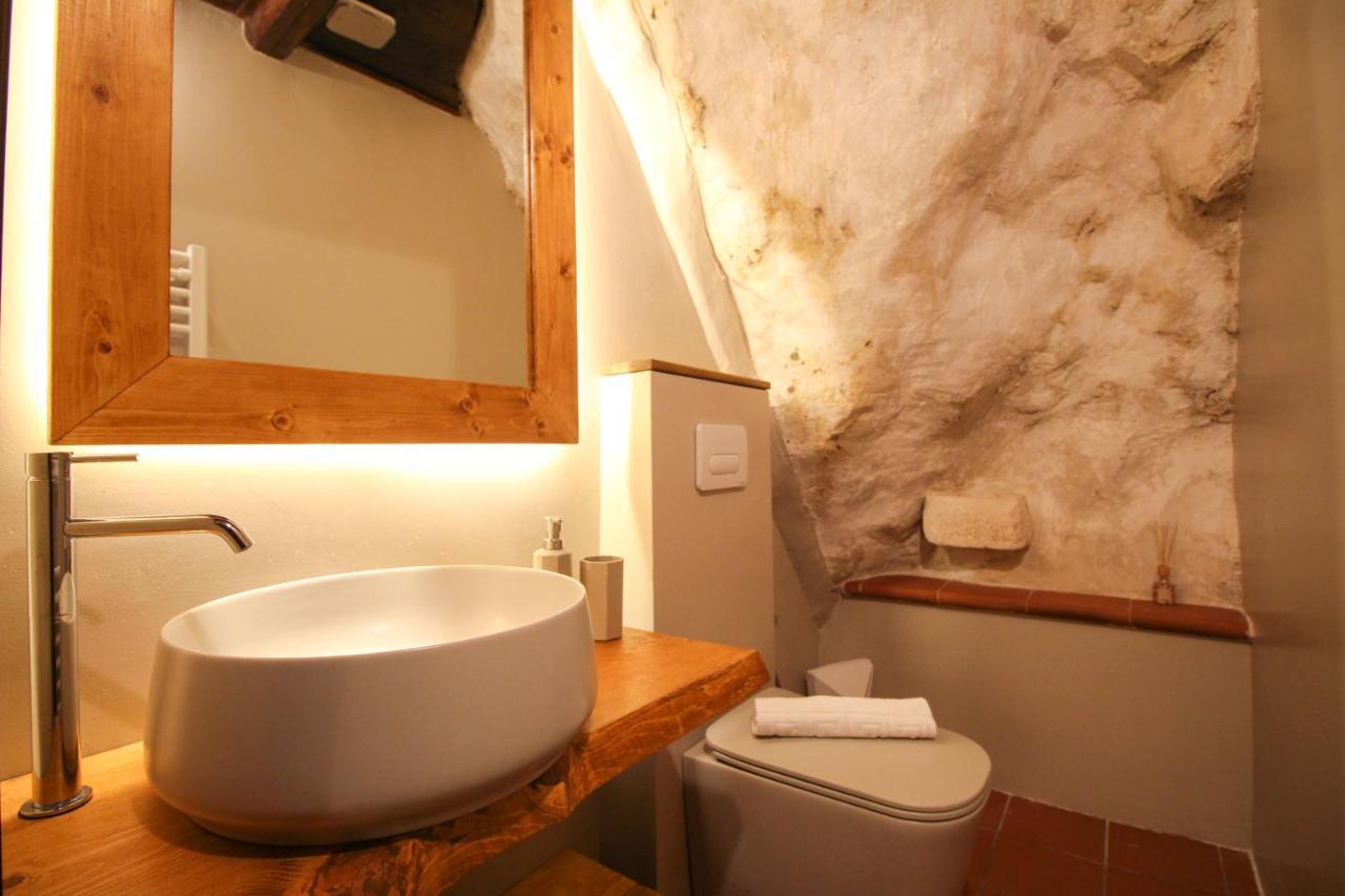Santo'S House Luxury - Idromassaggio E Doccia Emozionale Villa Santo Stefano Di Sessanio Eksteriør bilde